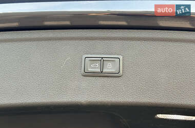 Внедорожник / Кроссовер Audi Q5 2020 в 