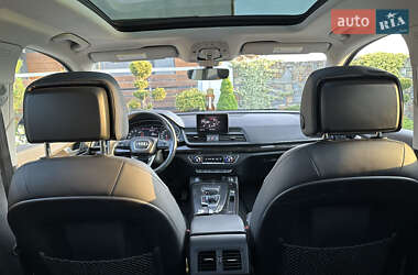 Внедорожник / Кроссовер Audi Q5 2020 в 