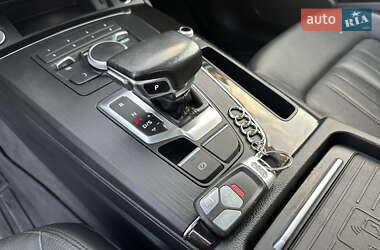 Внедорожник / Кроссовер Audi Q5 2020 в 