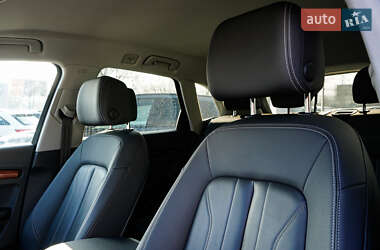 Внедорожник / Кроссовер Audi Q5 2021 в 