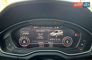 Внедорожник / Кроссовер Audi Q5 2017 в 