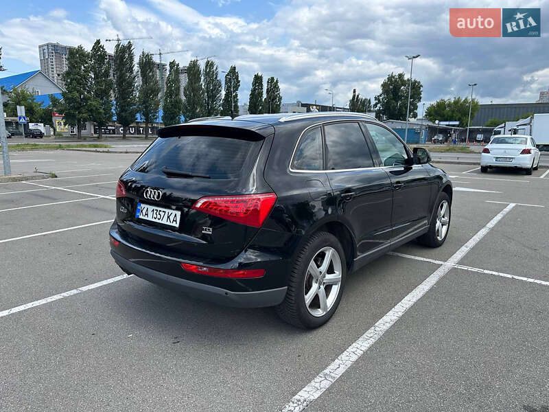 Позашляховик / Кросовер Audi Q5 2011 в Києві
