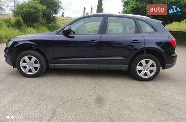 Внедорожник / Кроссовер Audi Q5 2011 в 