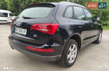 Внедорожник / Кроссовер Audi Q5 2011 в 
