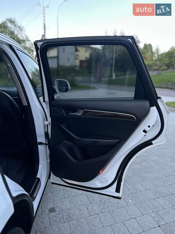 Позашляховик / Кросовер Audi Q5 2011 в Дрогобичі