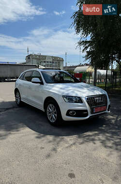 Внедорожник / Кроссовер Audi Q5 2012 в 