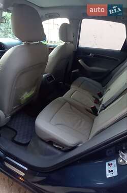 Внедорожник / Кроссовер Audi Q5 2010 в 