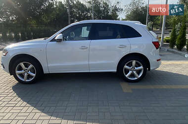 Внедорожник / Кроссовер Audi Q5 2016 в 