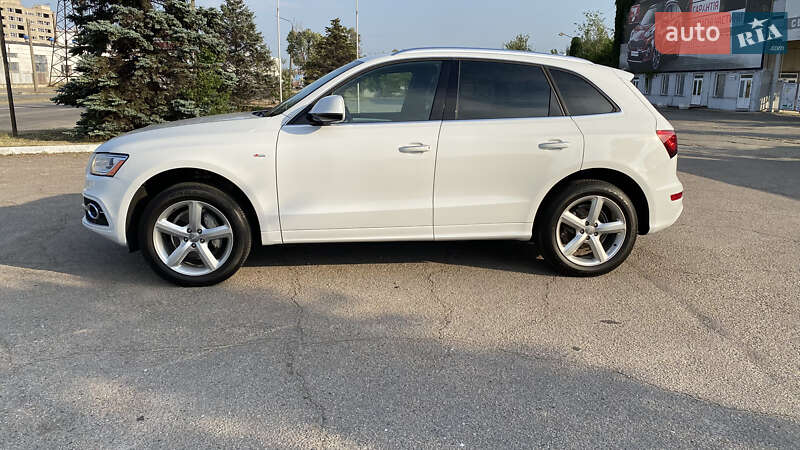 Позашляховик / Кросовер Audi Q5 2016 в Запоріжжі