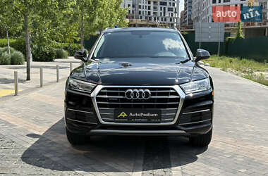 Внедорожник / Кроссовер Audi Q5 2017 в 