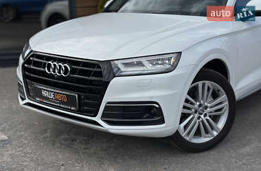 Внедорожник / Кроссовер Audi Q5 2018 в 