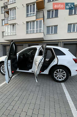 Внедорожник / Кроссовер Audi Q5 2015 в 
