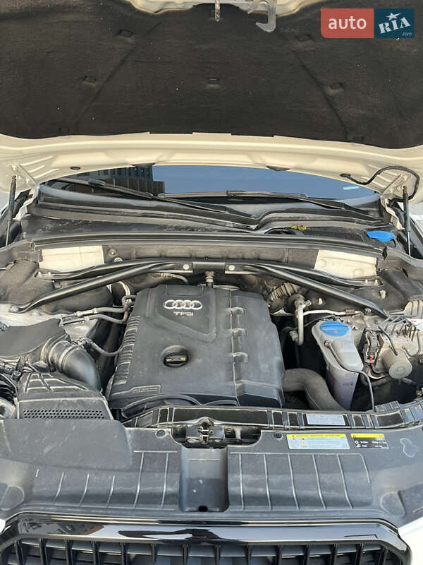 Позашляховик / Кросовер Audi Q5 2015 в Вінниці