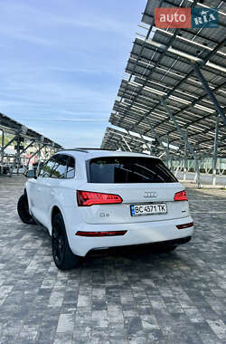 Внедорожник / Кроссовер Audi Q5 2019 в 
