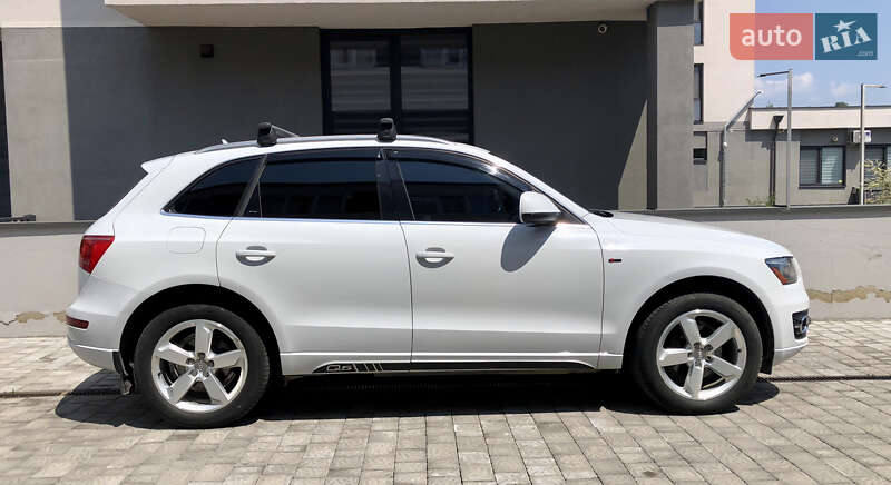 Позашляховик / Кросовер Audi Q5 2012 в Ужгороді