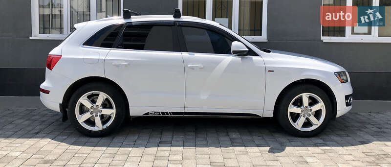 Позашляховик / Кросовер Audi Q5 2012 в Ужгороді
