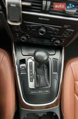 Внедорожник / Кроссовер Audi Q5 2011 в 