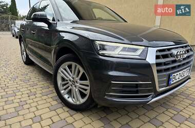 Внедорожник / Кроссовер Audi Q5 2017 в 