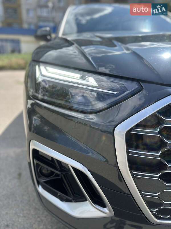 Позашляховик / Кросовер Audi Q5 2021 в Кропивницькому