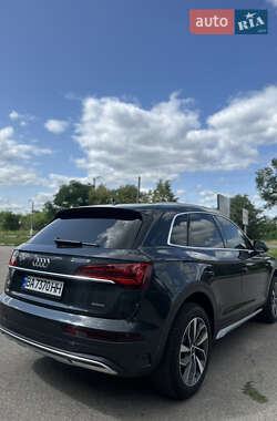 Внедорожник / Кроссовер Audi Q5 2021 в 