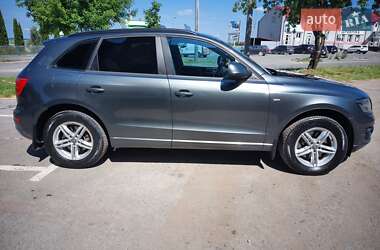 Внедорожник / Кроссовер Audi Q5 2009 в 