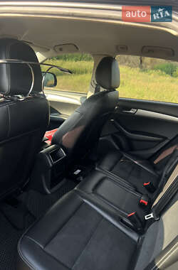 Внедорожник / Кроссовер Audi Q5 2011 в 