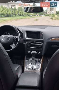 Внедорожник / Кроссовер Audi Q5 2016 в 
