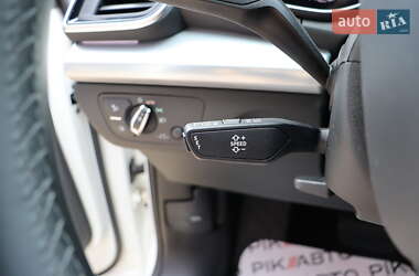 Внедорожник / Кроссовер Audi Q5 2021 в 
