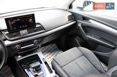 Внедорожник / Кроссовер Audi Q5 2021 в 