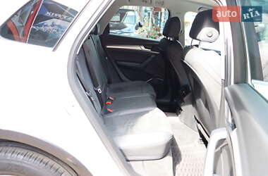 Внедорожник / Кроссовер Audi Q5 2021 в 