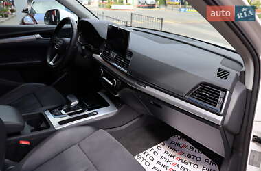 Внедорожник / Кроссовер Audi Q5 2021 в 