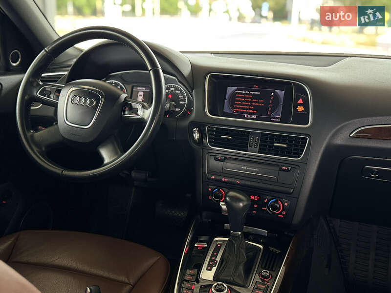 Внедорожник / Кроссовер Audi Q5 2011 в Николаеве