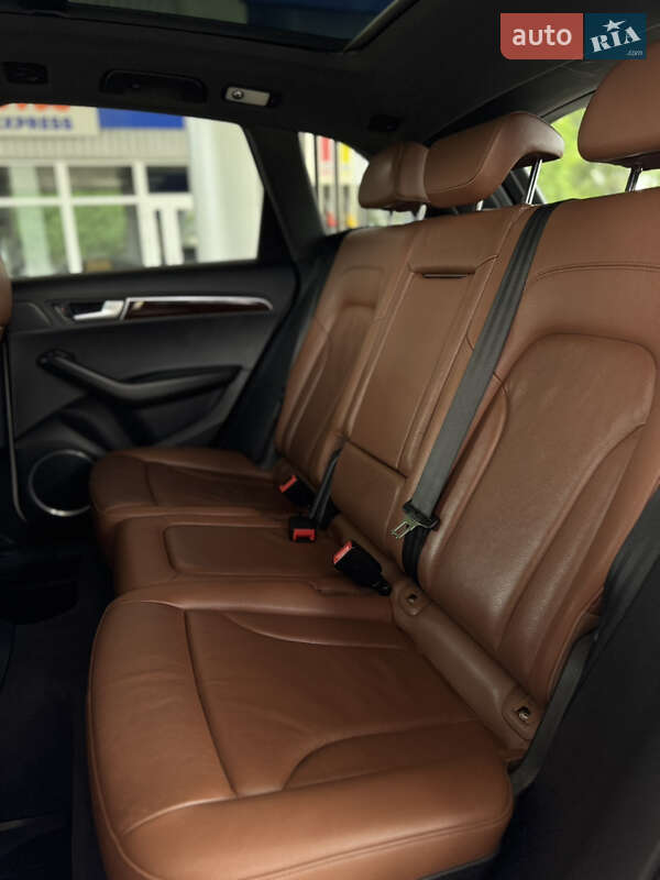 Внедорожник / Кроссовер Audi Q5 2011 в Николаеве