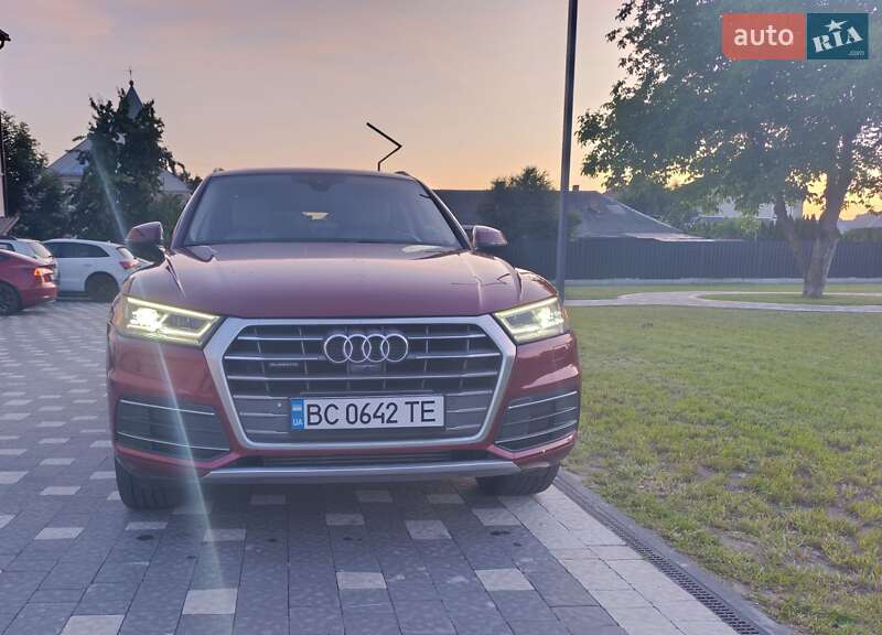 Позашляховик / Кросовер Audi Q5 2018 в Львові
