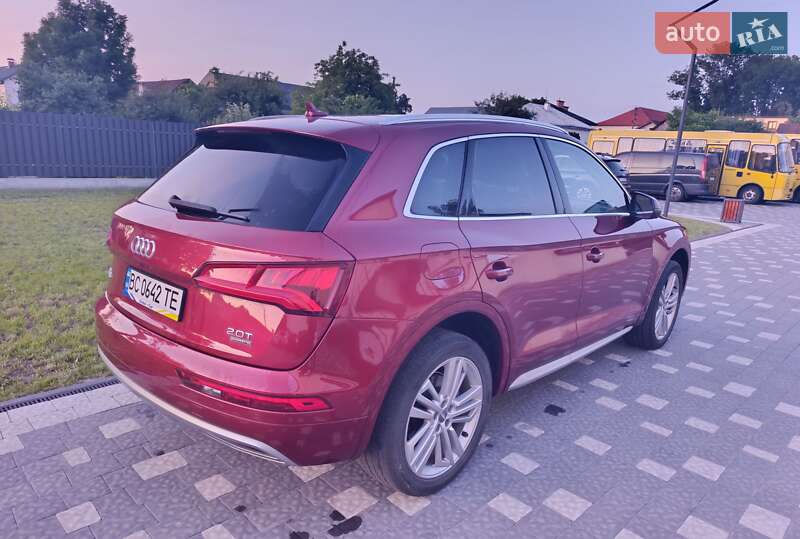 Позашляховик / Кросовер Audi Q5 2018 в Львові