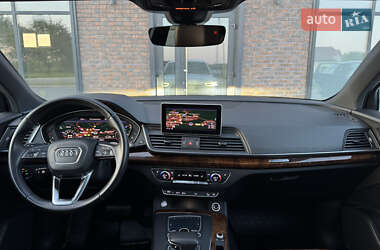 Внедорожник / Кроссовер Audi Q5 2018 в 
