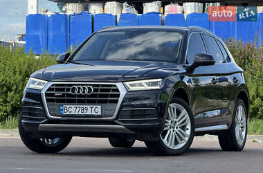 Внедорожник / Кроссовер Audi Q5 2020 в 