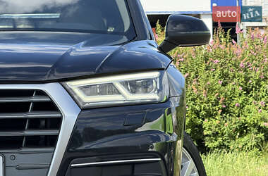 Внедорожник / Кроссовер Audi Q5 2020 в 