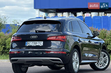 Внедорожник / Кроссовер Audi Q5 2020 в 