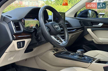 Внедорожник / Кроссовер Audi Q5 2020 в 