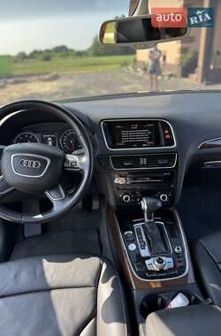 Внедорожник / Кроссовер Audi Q5 2015 в 