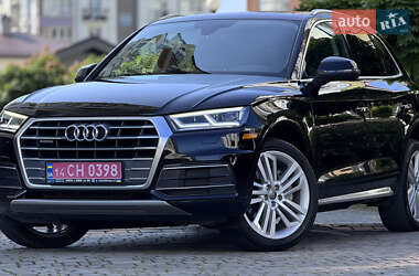 Внедорожник / Кроссовер Audi Q5 2018 в 
