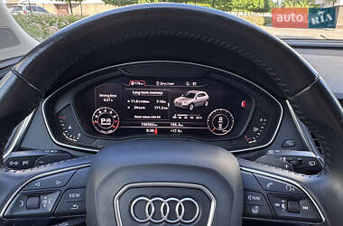 Внедорожник / Кроссовер Audi Q5 2018 в 