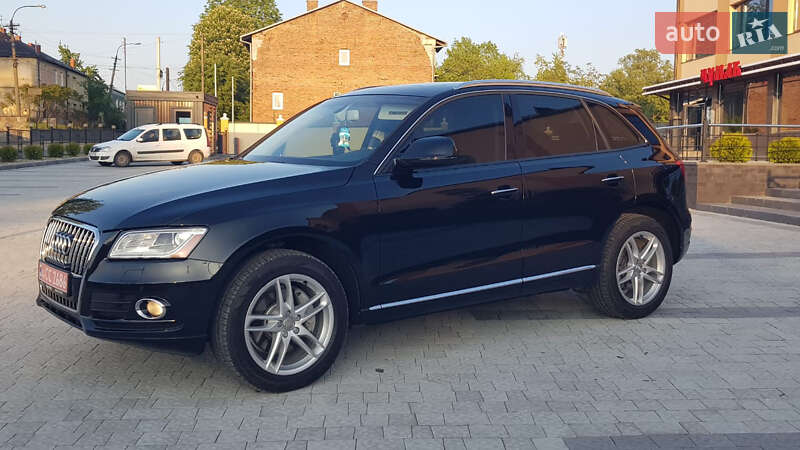 Внедорожник / Кроссовер Audi Q5 2015 в Городке