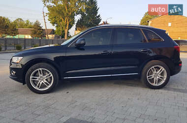 Внедорожник / Кроссовер Audi Q5 2015 в 