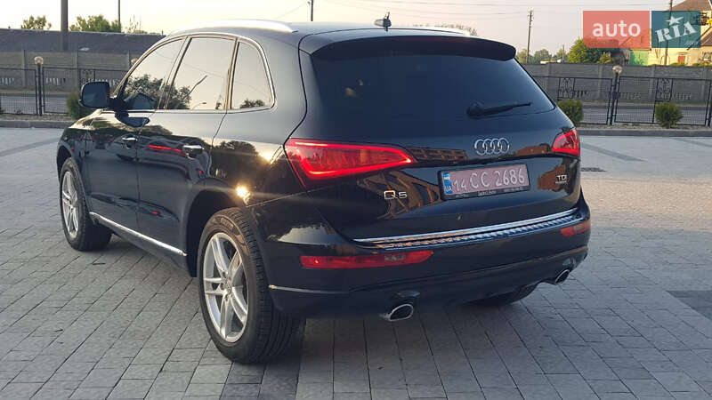 Внедорожник / Кроссовер Audi Q5 2015 в Городке