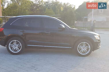 Внедорожник / Кроссовер Audi Q5 2015 в 