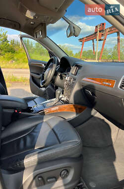 Внедорожник / Кроссовер Audi Q5 2011 в 