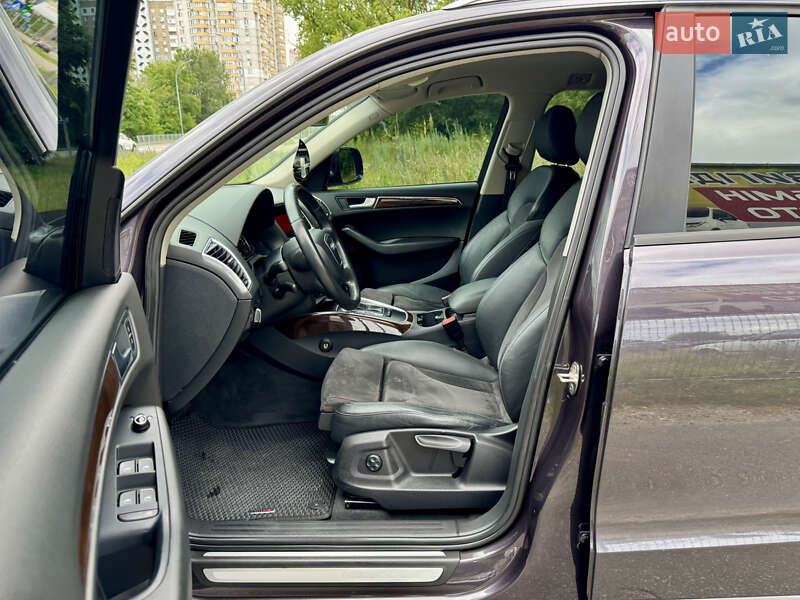 Внедорожник / Кроссовер Audi Q5 2012 в Киеве