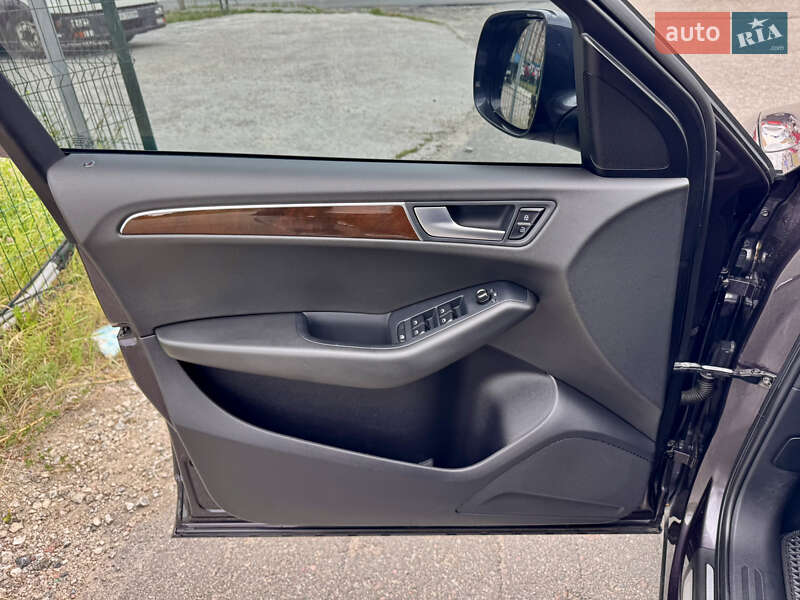Внедорожник / Кроссовер Audi Q5 2012 в Киеве